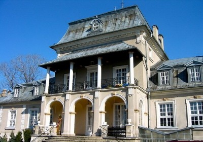 Plaza palac starzenskich